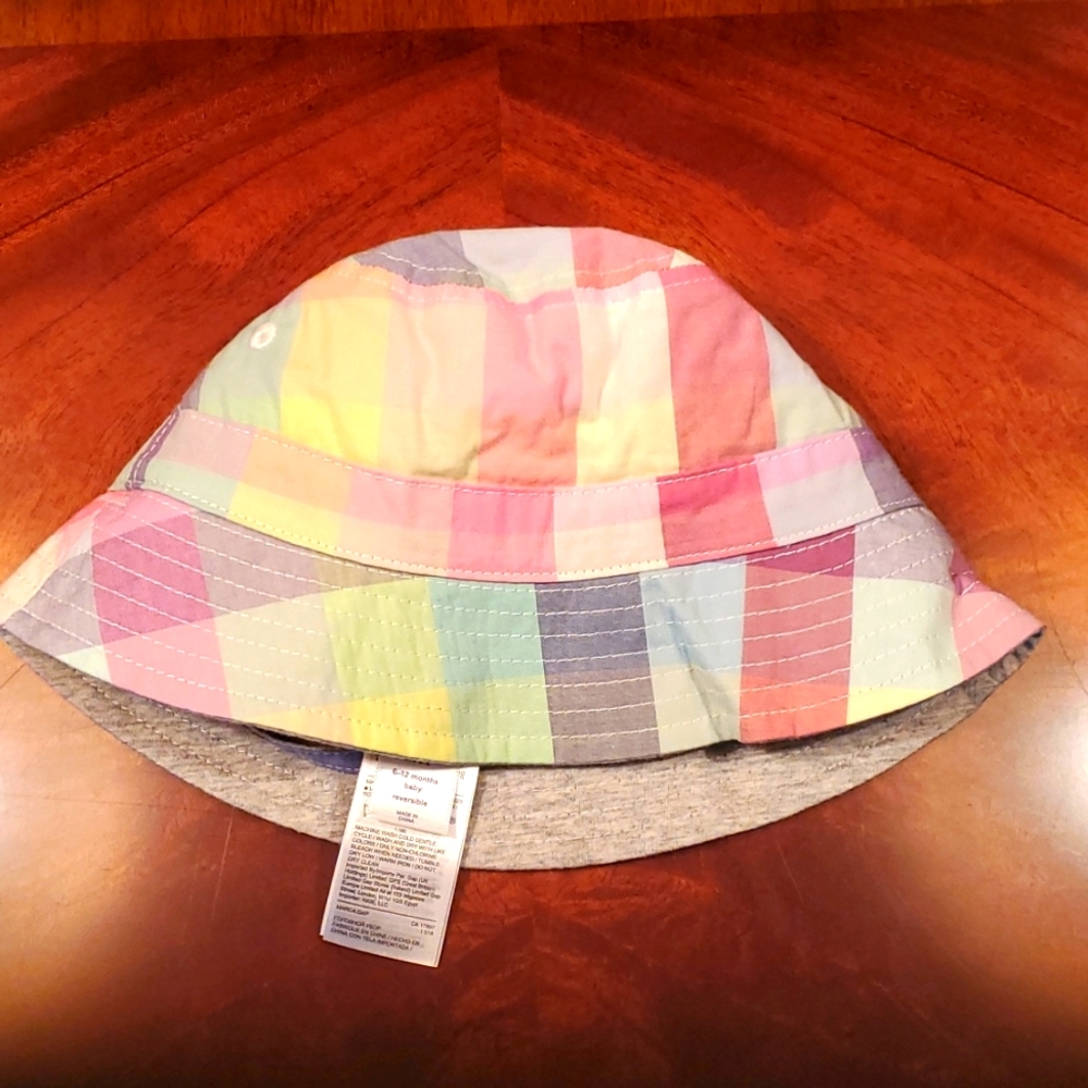 Gap baby Reversible Pastel Plaid Bucket Hat